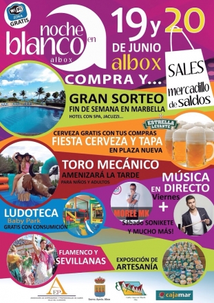 III Noche en Blanco y mercadillo de saldos 2015